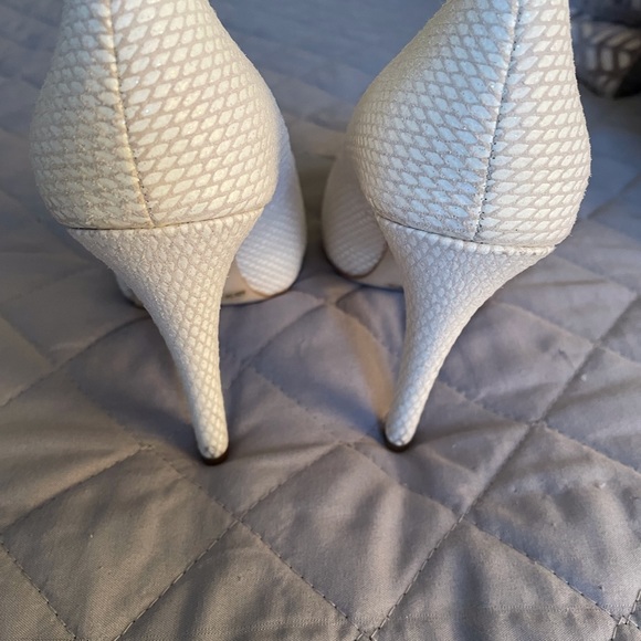 BCBG Creamy White and Gold Parade Platform Pumps!! 👠 - Picture 3 of 15